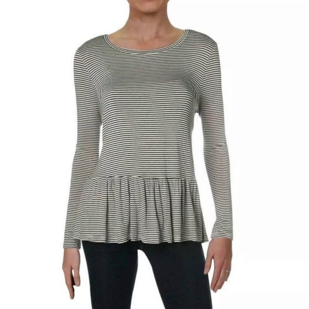 Bloomingdales Peplum black and white top